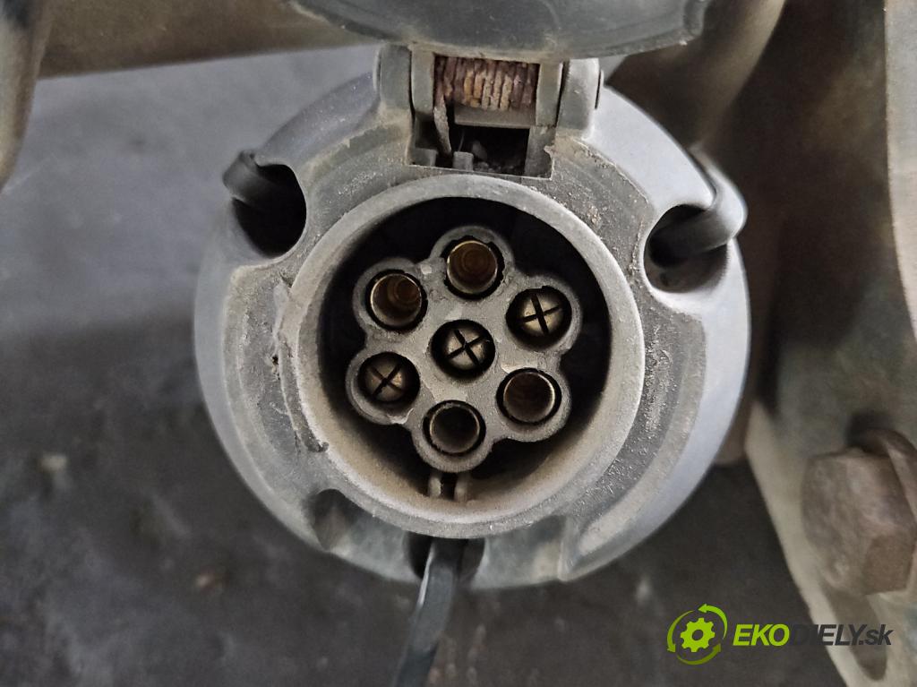 Citroen Xsara Picasso 2.0 hdi 90 hp manual 66 kW 1997 cm3 5- oko tažné  (Tažná zařízení)