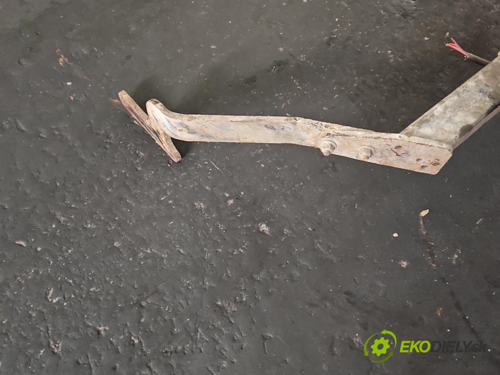 Citroen Xsara Picasso 2.0 hdi 90 hp manual 66 kW 1997 cm3 5- oko tažné  (Tažná zařízení)