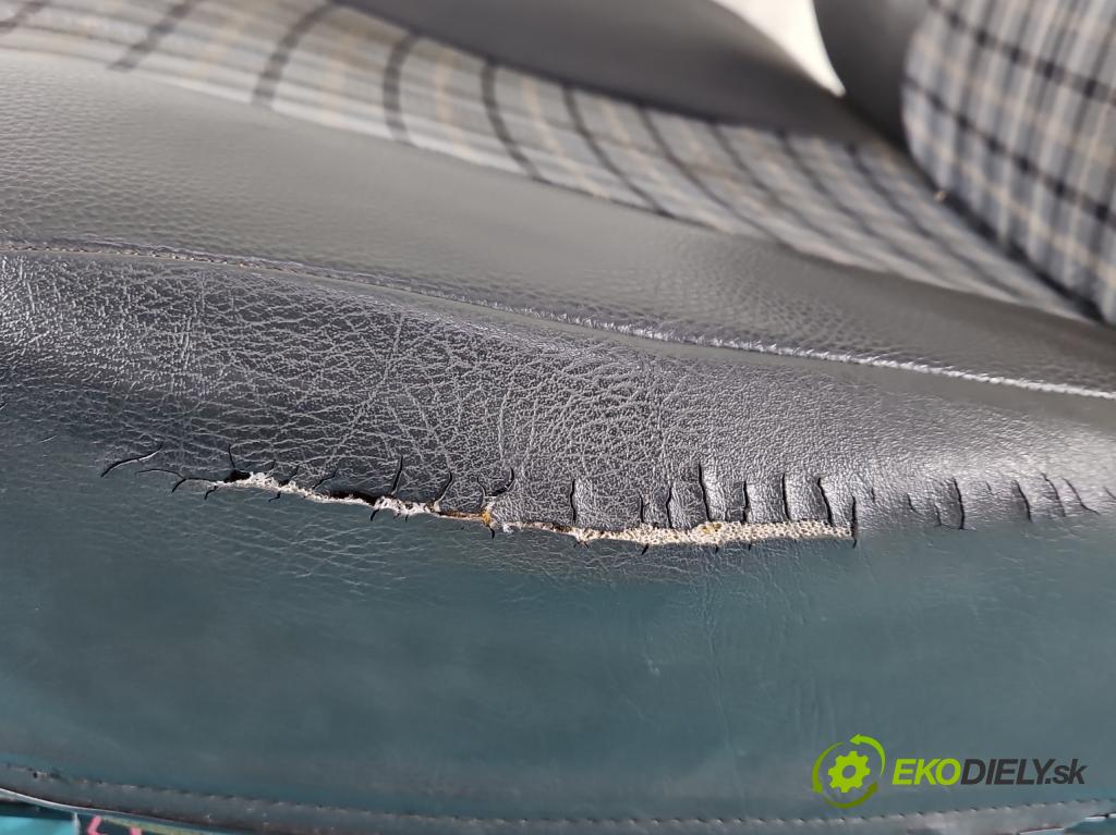 Fiat Ducato II 1994-2006 2.8d 87 HP manual 64 kW 2800 cm3 5- Sedačka ľavý  (Sedačky, sedadlá)