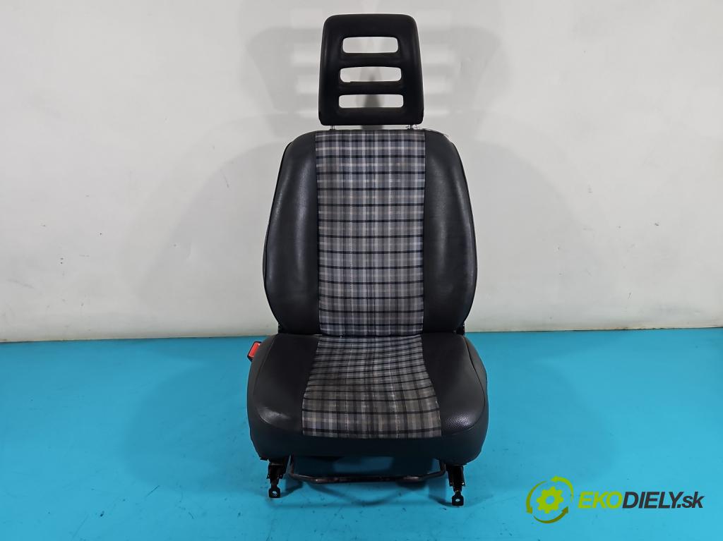 Fiat Ducato II 1994-2006 2.8d 87 HP manual 64 kW 2800 cm3 5- Sedačka ľavý  (Sedačky, sedadlá)