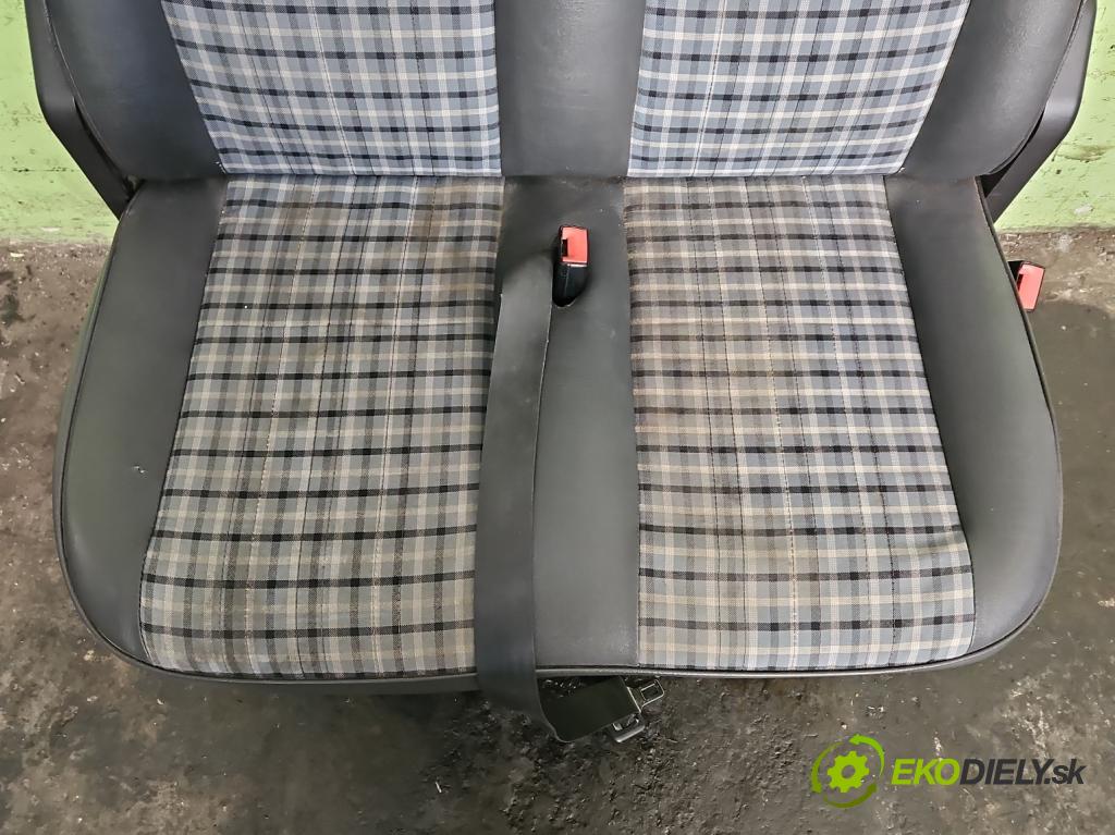 Fiat Ducato II 1994-2006 2.8d 87 HP manual 64 kW 2800 cm3 5- Sedačka pravý  (Sedačky, sedadlá)