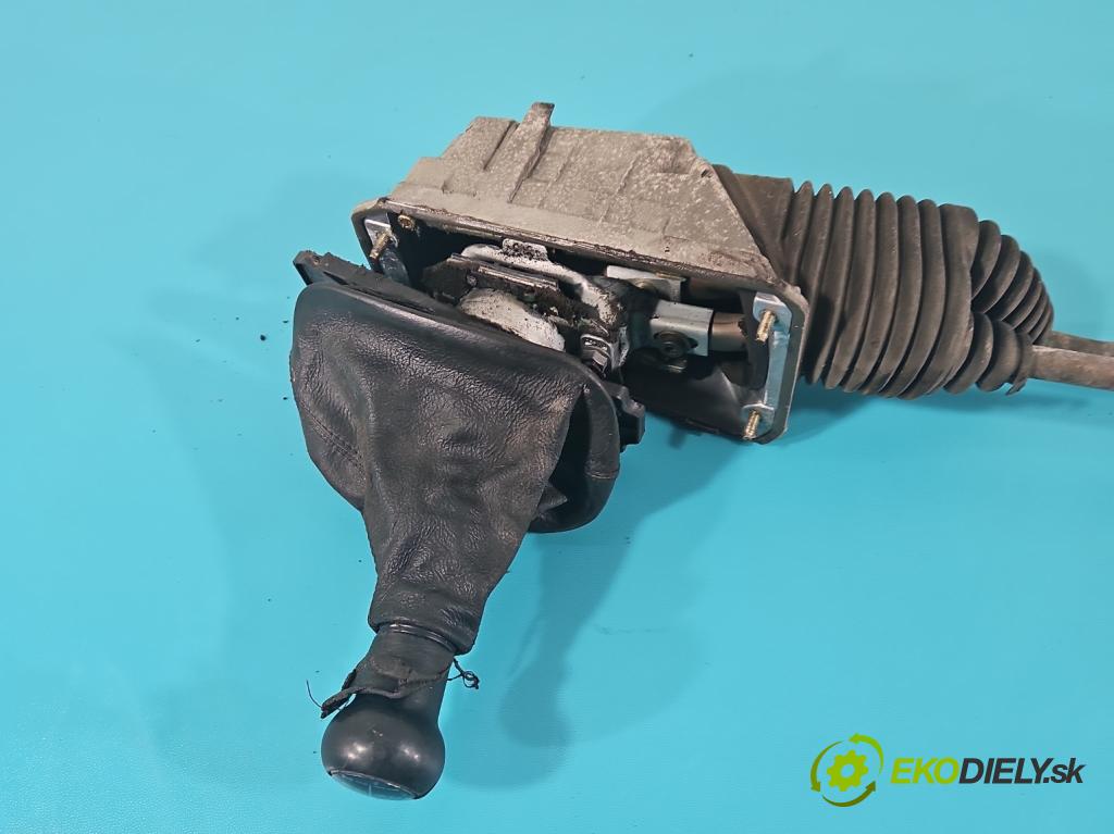 Vw Passat B5 1995-2005 1.8 T 150 HP manual 110 kW 1781 cm3 5- Páka: Změny: stupeň,rýchlosť  (Rýchlostné páky / kulisy)