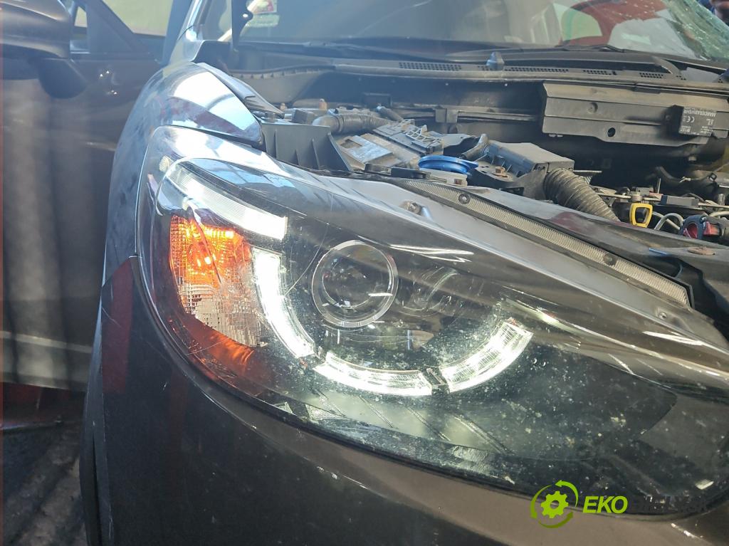 Mazda CX-5 2012-2017 2.2d 175 HP manual 129 kW 2191 cm3 5- Reflektor: pravý 36720190 (Pravé)