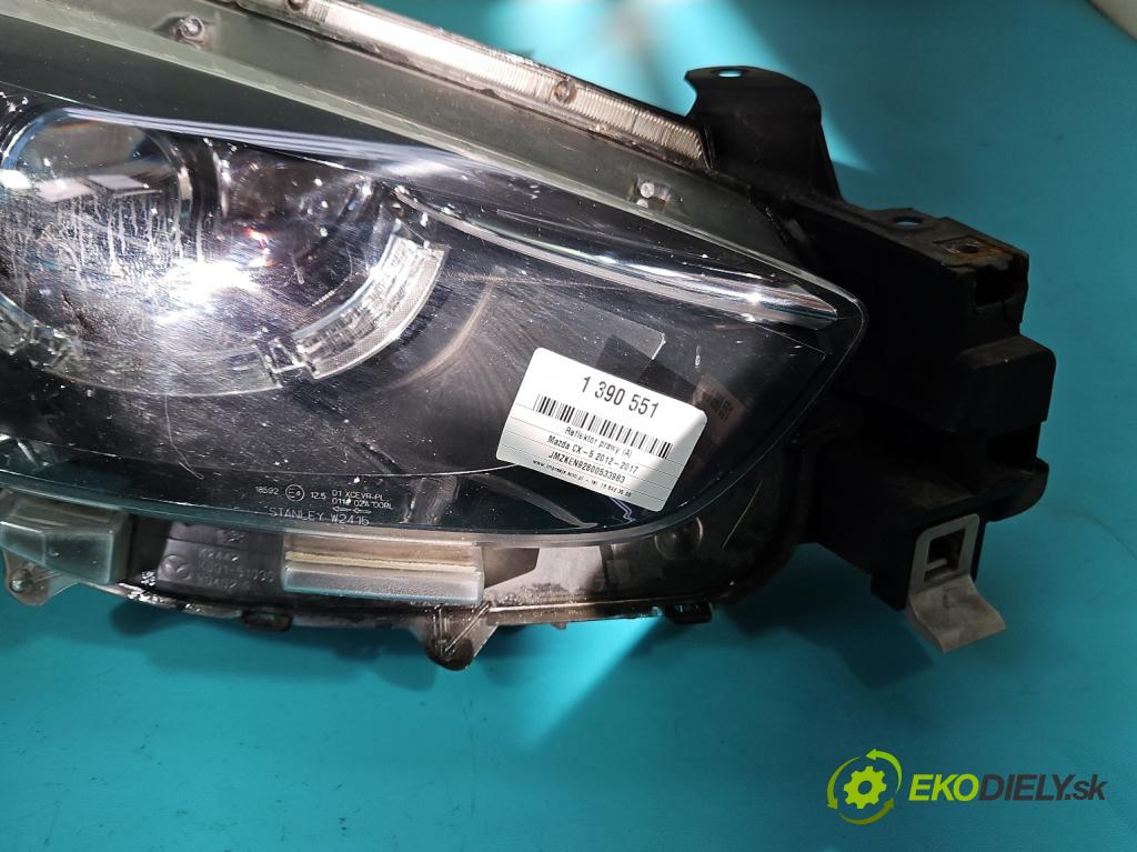 Mazda CX-5 2012-2017 2.2d 175 HP manual 129 kW 2191 cm3 5- Reflektor: pravý 36720190 (Pravé)