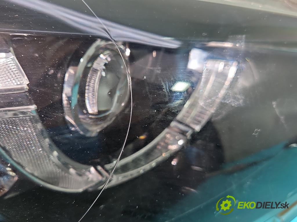 Mazda CX-5 2012-2017 2.2d 175 HP manual 129 kW 2191 cm3 5- Reflektor: pravý 36720190 (Pravé)