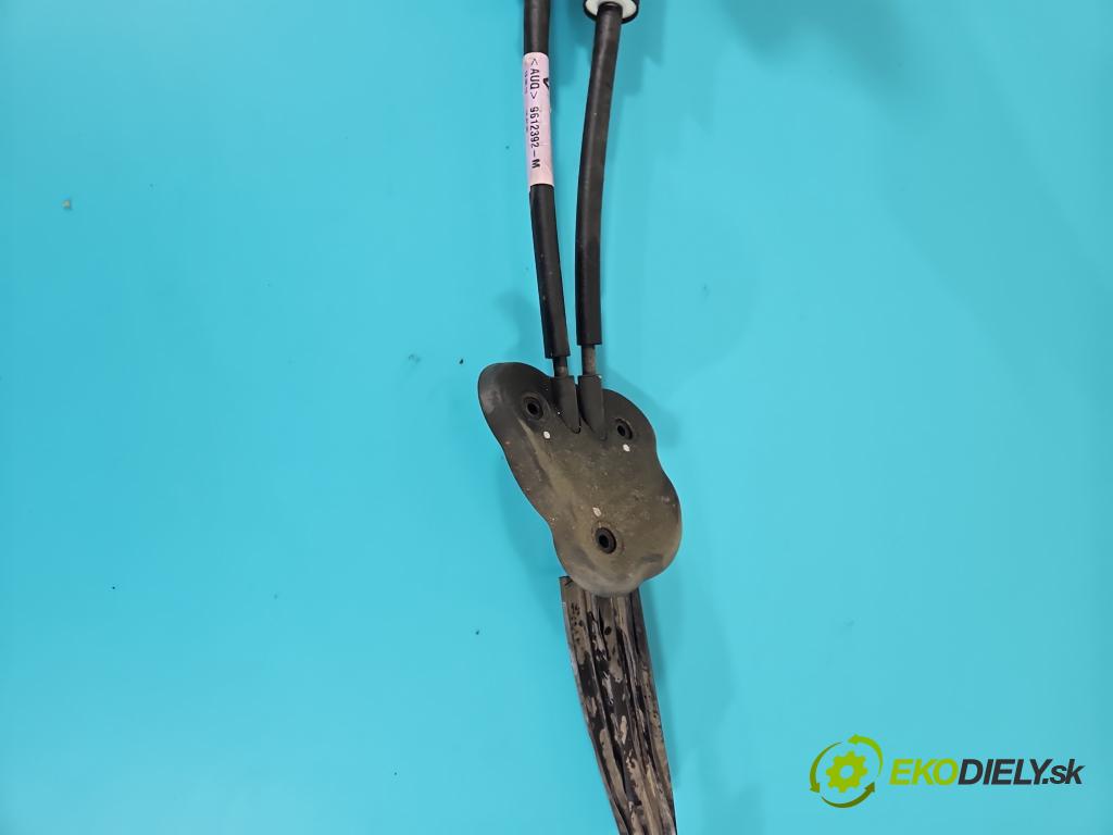 Renault Scenic III 2009-2016 1.5 dci 110 HP manual 81 kW 1461 cm3 5- Páka: Změny: stupeň,rýchlosť 8201021402 (Rýchlostné páky / kulisy)