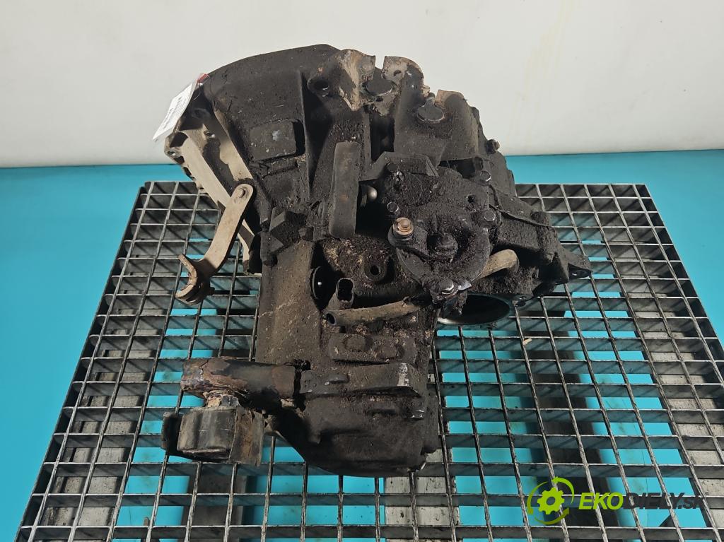 Fiat Seicento 0.9b 39 HP manual 29 kW 899 cm3 3- prevodovka stupeň,rýchlosť manual