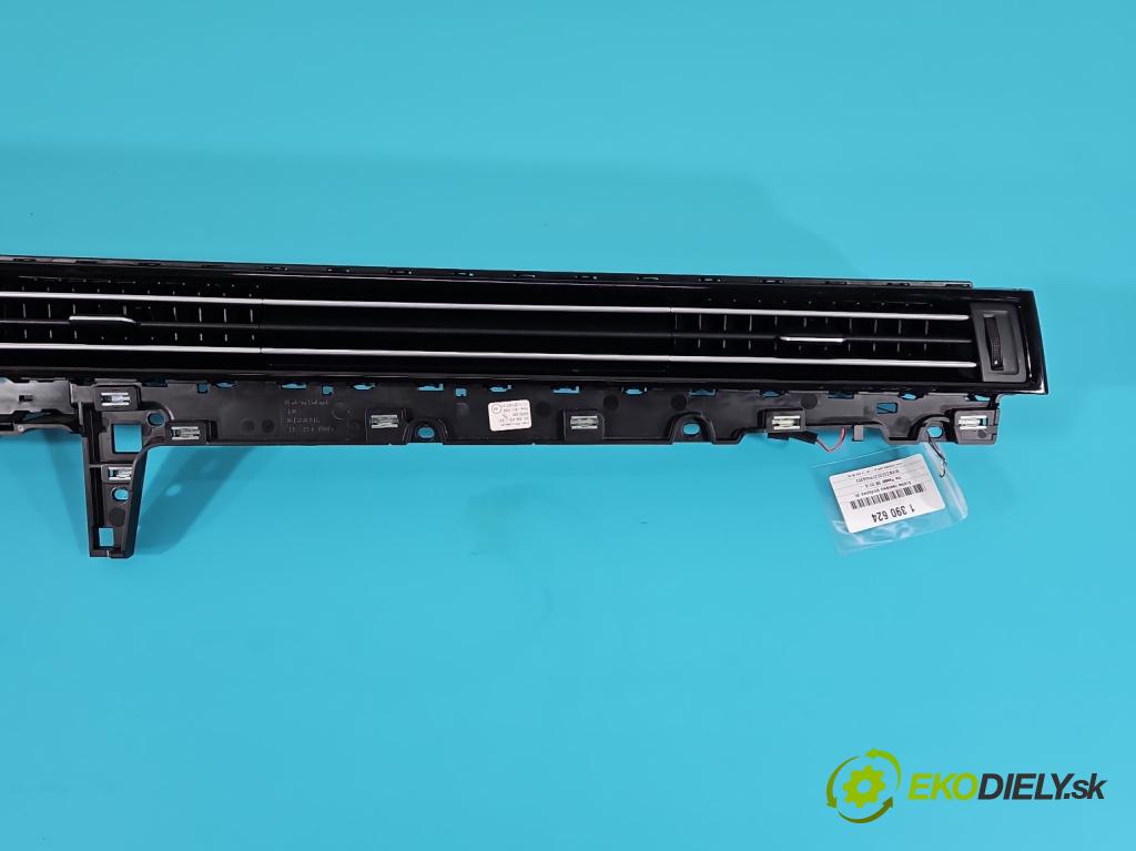 Vw Passat B8 2014 - 2.0 tdi 150 HP automatic 110 kW 1968 cm3 5- Mřížka: kúrenia stredová 3G1858416 (Mriežky kúrenia (fukáre))