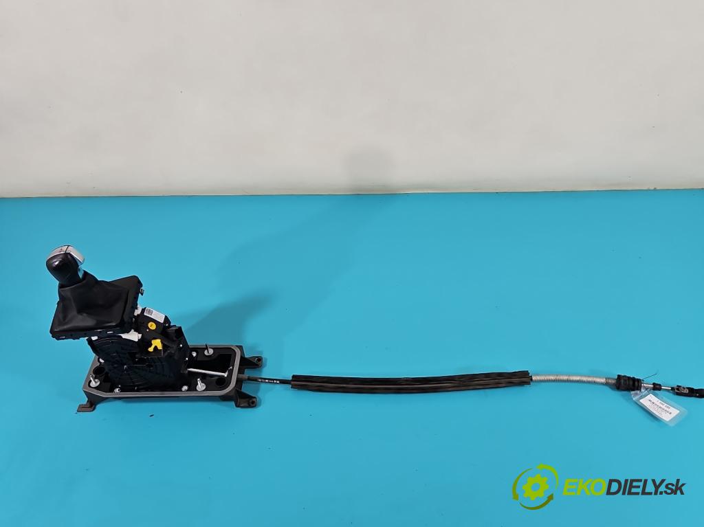 Vw Passat B8 2014 - 2.0 tdi 150 HP automatic 110 kW 1968 cm3 5- Páka: Změny: stupeň,rýchlosť 3Q1713023C (Rýchlostné páky / kulisy)