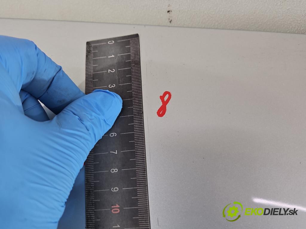 Vw Golf IV 1997-2003 1.4 16v 75 hp manual 55 kW 1390 cm3 3- zadní kufrové dveře  (Zadní kapoty)