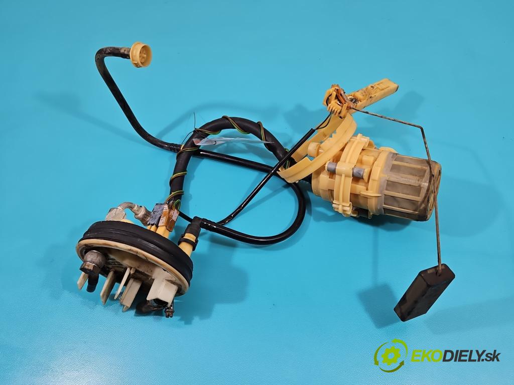 Audi 80 B4 1991-1994 2.0 90 hp manual 66 kW 1983 cm3 4- čerpadlo paliva 8A0201319