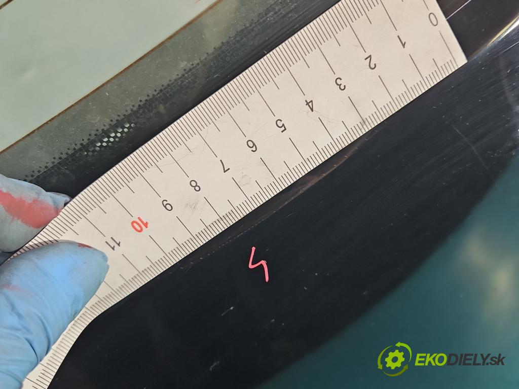 Vw New Beetle 1998-2010 2.0 8V 116 hp manual 85 kW 1984 cm3 3- zadní kufrové dveře  (Zadní kapoty)