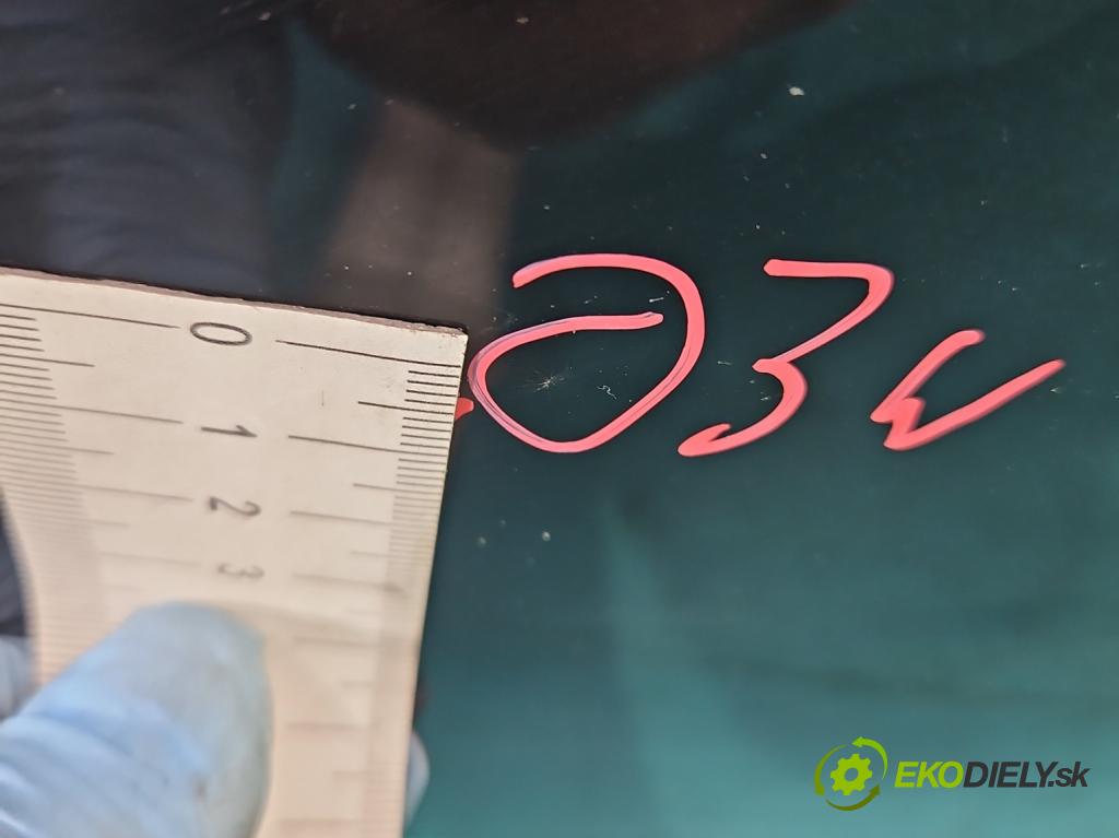 Vw New Beetle 1998-2010 2.0 8V 116 hp manual 85 kW 1984 cm3 3- zadní kufrové dveře  (Zadní kapoty)