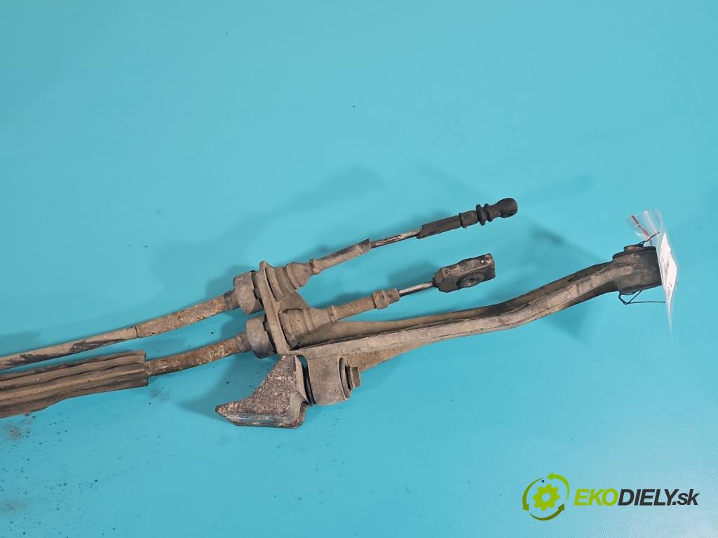 Vw Polo III 6N 1994-2001 1.4 mpi 60 HP manual 44 kW 1390 cm3 5- Páka: Změny: stupeň,rýchlosť  (Rýchlostné páky / kulisy)