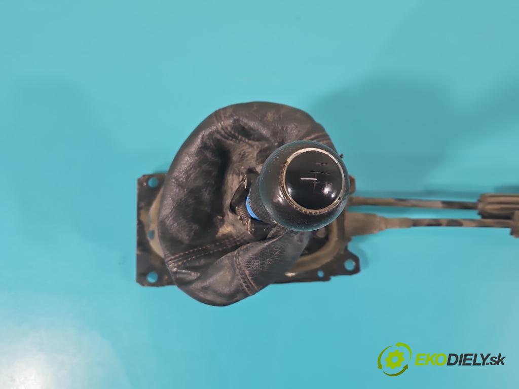 Vw Polo III 6N 1994-2001 1.4 mpi 60 HP manual 44 kW 1390 cm3 5- Páka: Změny: stupeň,rýchlosť  (Rýchlostné páky / kulisy)