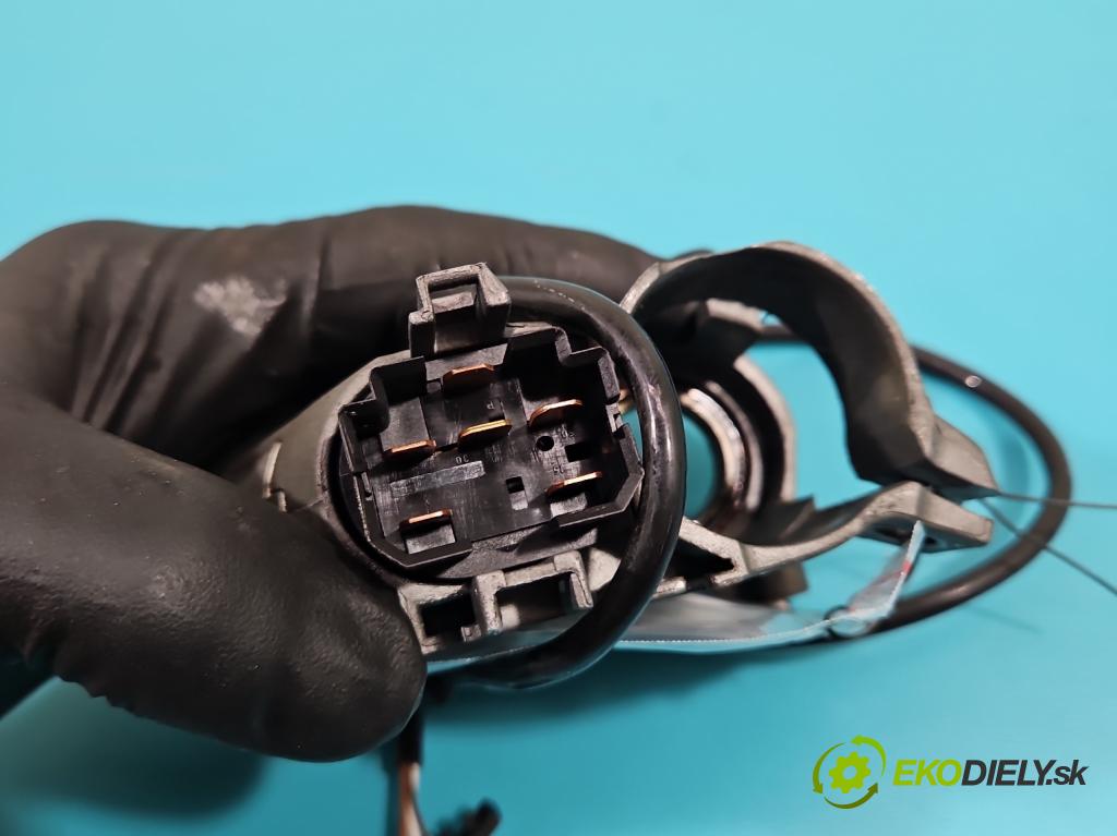 Vw Polo III 6N 1994-2001 1.4 16V 75 HP manual 55 kW 1390 cm3 5- Spínačka 357905851F (Spínacie skrinky a kľúče)