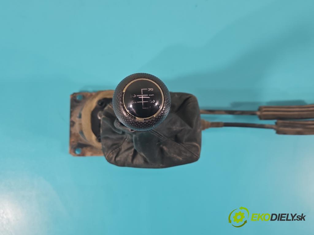 Vw Polo III 6N 1994-2001 1.4 16V 75 HP manual 55 kW 1390 cm3 5- Páka: Změny: stupeň,rýchlosť  (Rýchlostné páky / kulisy)