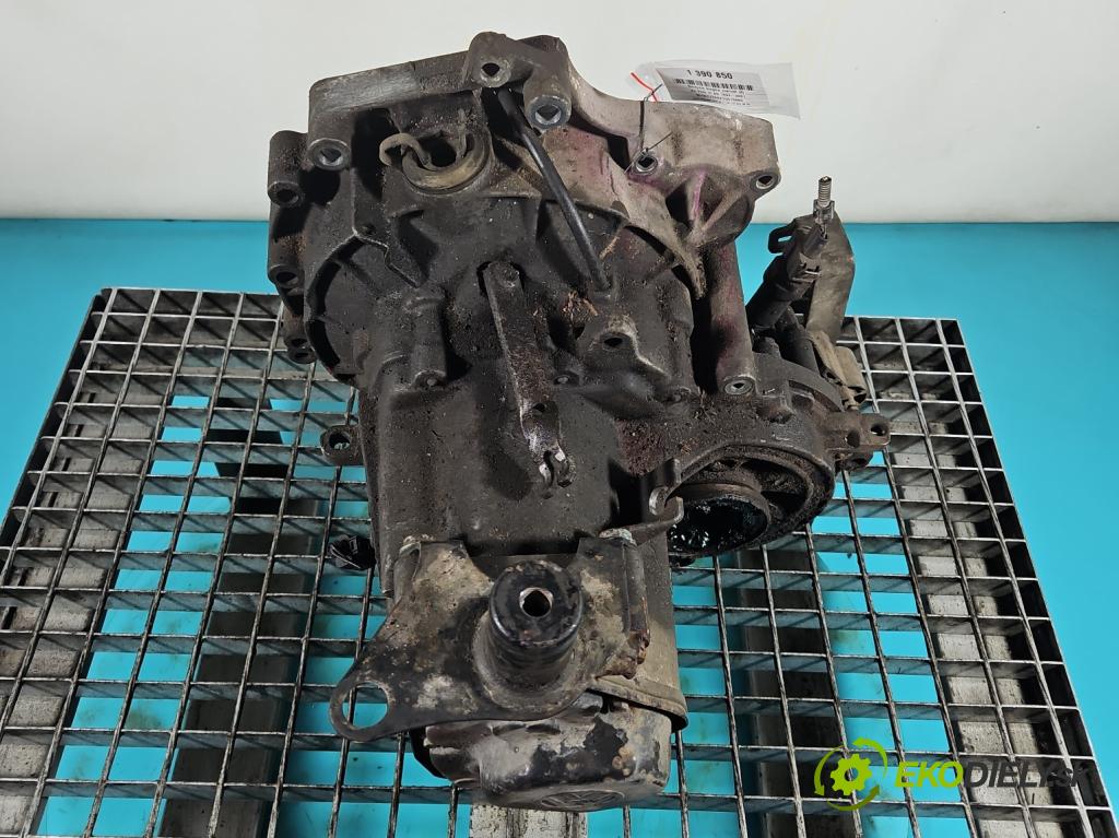 Vw Polo III 6N 1994-2001 1.4 16V 75 HP manual 55 kW 1390 cm3 5- prevodovka stupeň,rýchlosť manual ETD