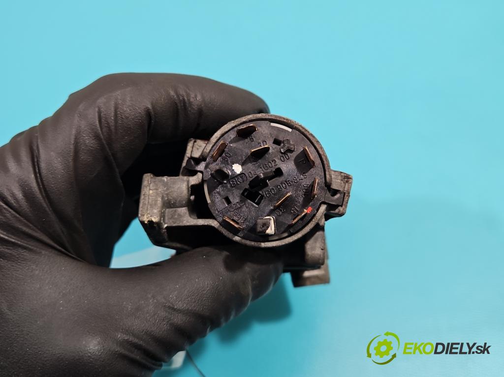 Vw New Beetle 1998-2010 2.0 8V 116 HP manual 85 kW 1984 cm3 3- Spínačka 4B0905851B (Spínacie skrinky a kľúče)