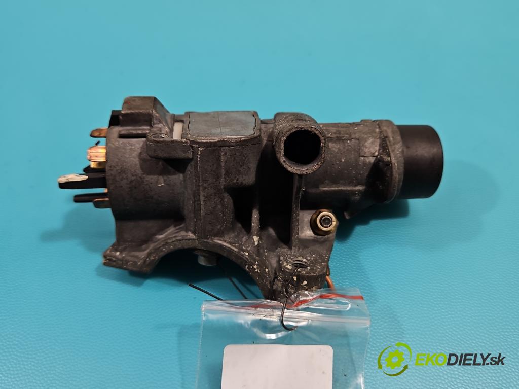 Vw New Beetle 1998-2010 2.0 8V 116 HP manual 85 kW 1984 cm3 3- Spínačka 4B0905851B (Spínacie skrinky a kľúče)