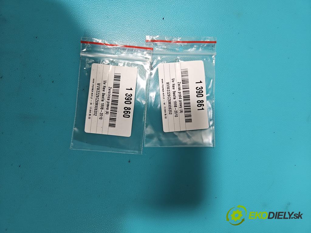 Vw New Beetle 1998-2010 2.0 8V 116 HP manual 85 kW 1984 cm3 3- náboj pravé  (Náboje)