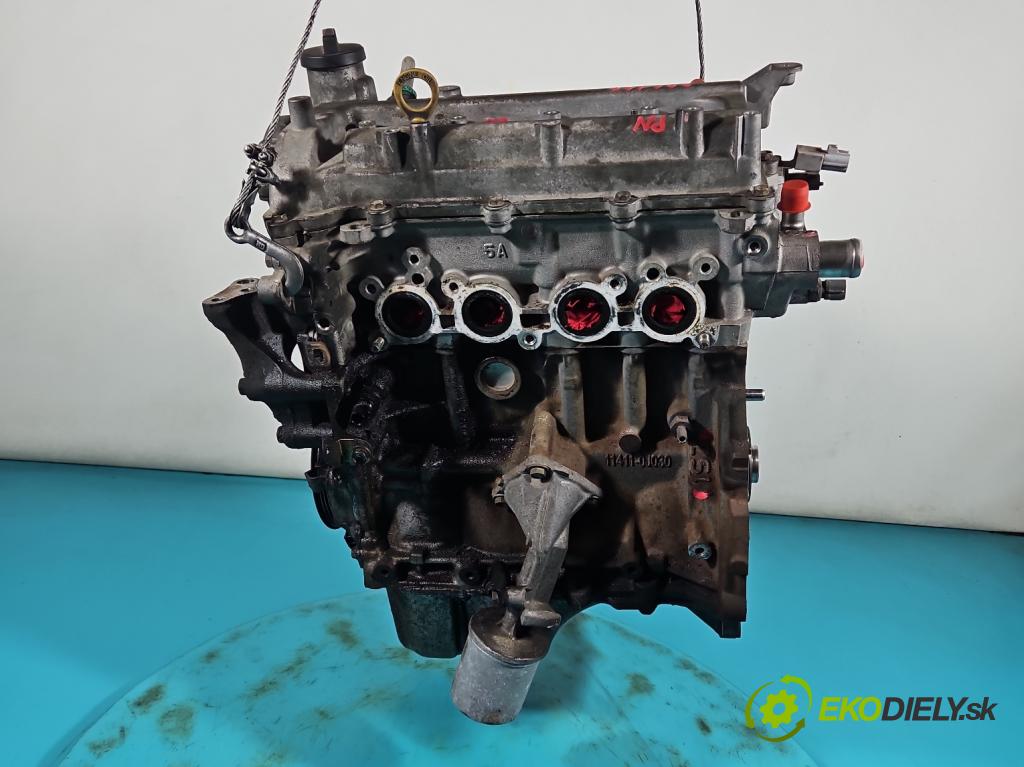 Toyota Yaris I 1999-2005 1.0 vvti 68 HP manual 50 kW 998 cm3 3- motor benzín: 1SZ