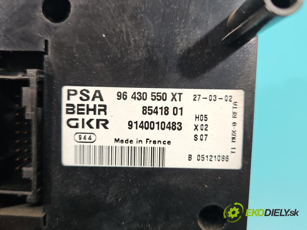 Peugeot 206 1.6 16V 109 hp manual 80 kW 1587 cm3 5- palubní deska panel topení 96430550XT