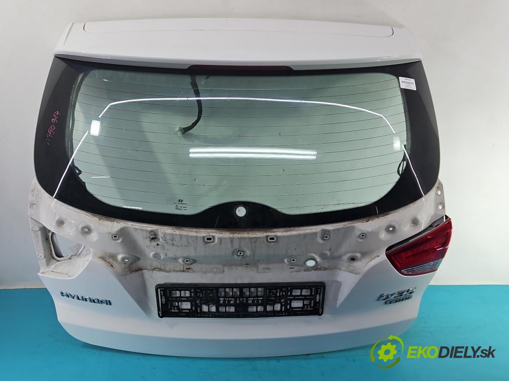 Hyundai Ix35 2.0 crdi 136hp manual 100 kW 1995 cm3 5- zadní kufrové dveře  (Zadní kapoty)