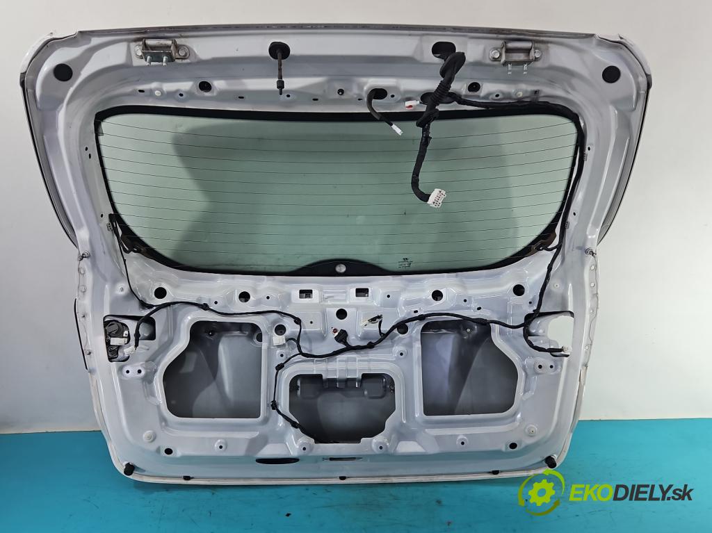 Hyundai Ix35 2.0 crdi 136hp manual 100 kW 1995 cm3 5- zadní kufrové dveře  (Zadní kapoty)