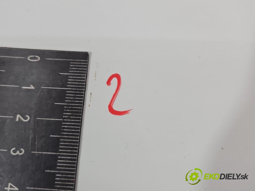 Hyundai Ix35 2.0 crdi 136hp manual 100 kW 1995 cm3 5- zadní kufrové dveře  (Zadní kapoty)