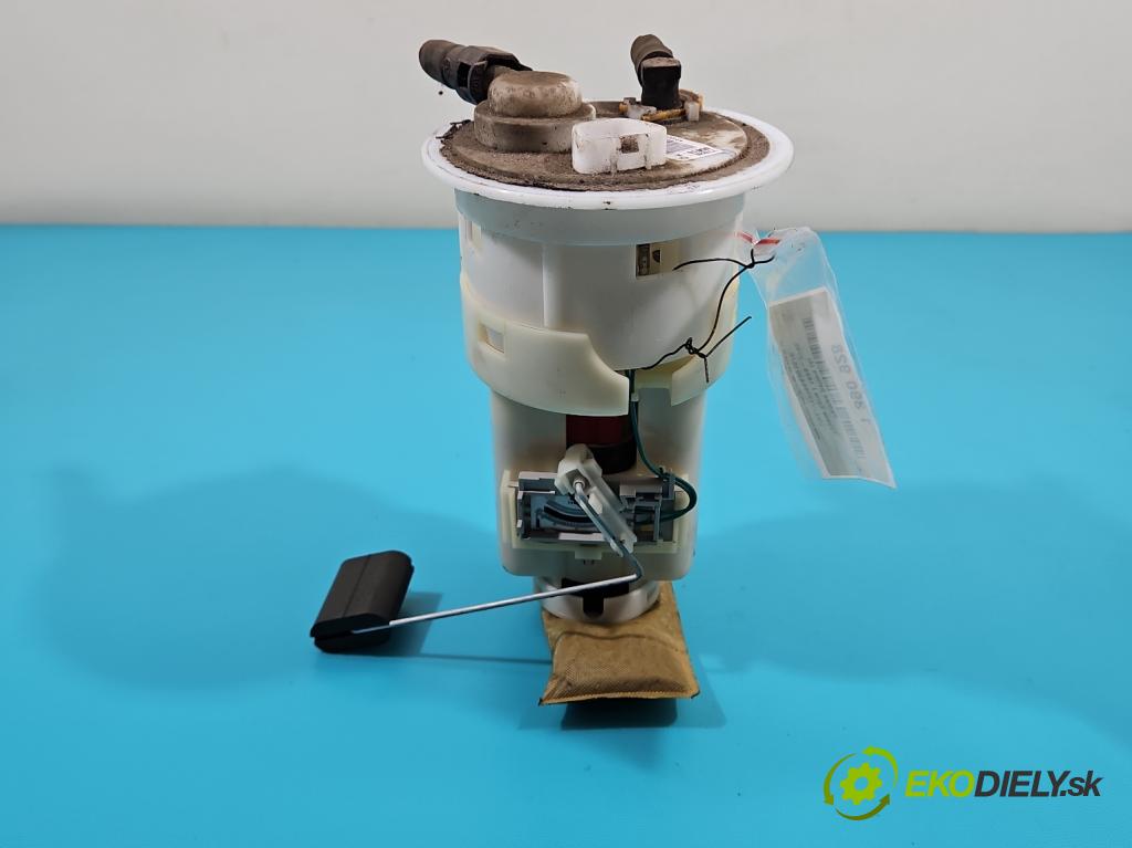 Toyota Yaris I 1999-2005 1.0 vvti 68 HP manual 50 kW 998 cm3 3- čerpadlo palivo 77020-0D010-A