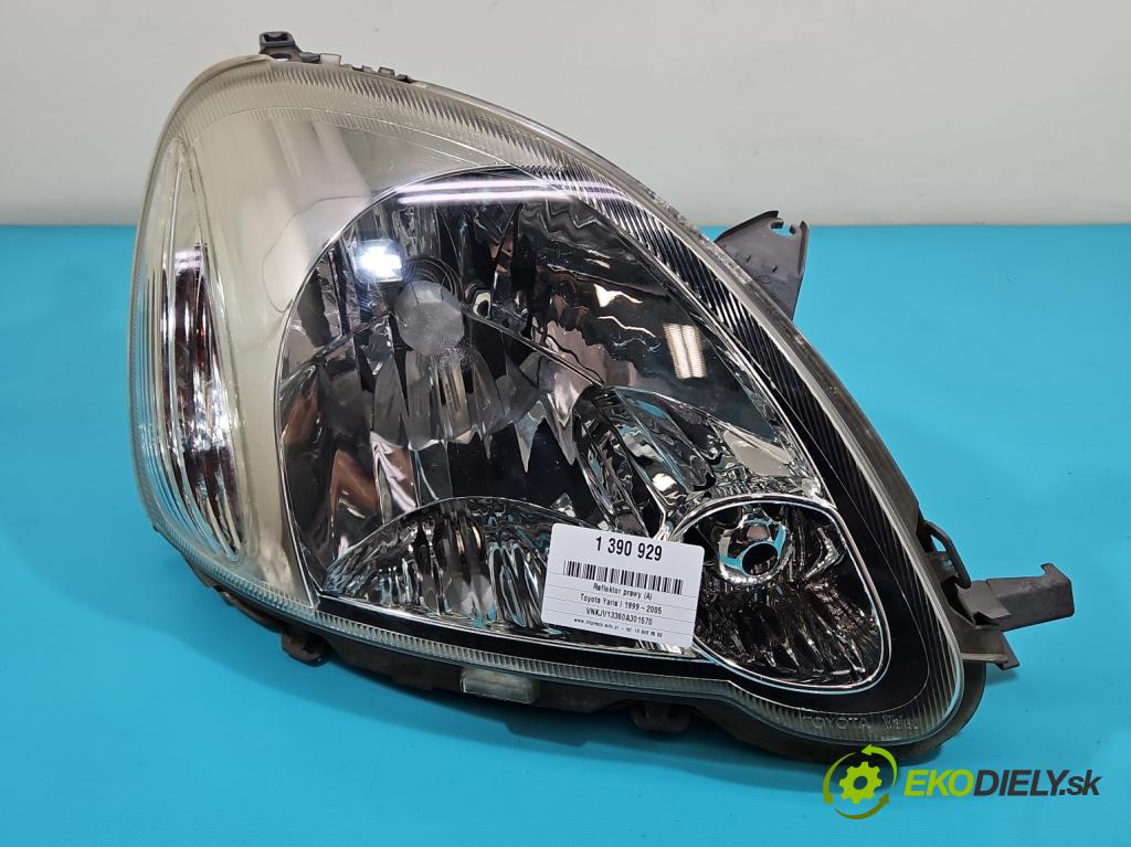 Toyota Yaris I 1999-2005 1.0 vvti 68 HP manual 50 kW 998 cm3 3- Reflektor: pravý 89007613 (Pravé)