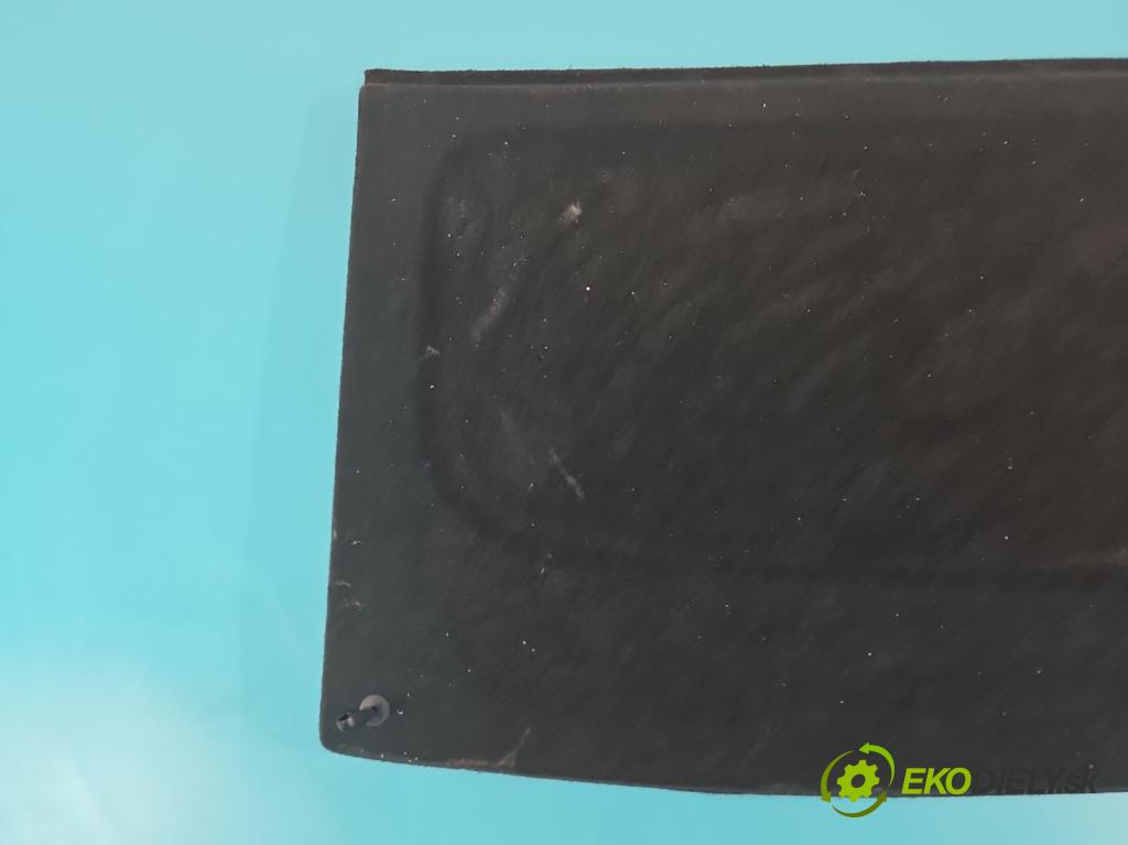 Vw Golf IV 1997-2003 1.4 16v 75 HP manual 55 kW 1390 cm3 3- zadná  (Pláta zadné)