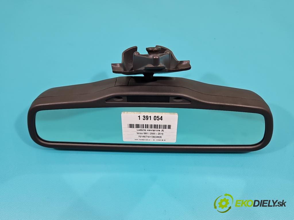 Volvo S60 I 2000-2010 2.4 D5 185 hp manual 136 kW 2400 cm3 4- zpětné zrcátko vnitřní  (Světla vnitřní)
