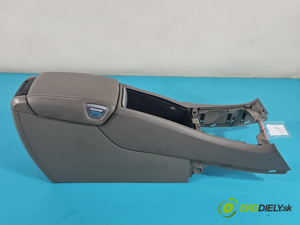 Volvo S60 I 2000-2010 2.4 D5 185 HP manual 136 kW 2400 cm3 4- operadlo 30643625 (Lakťové opierky)