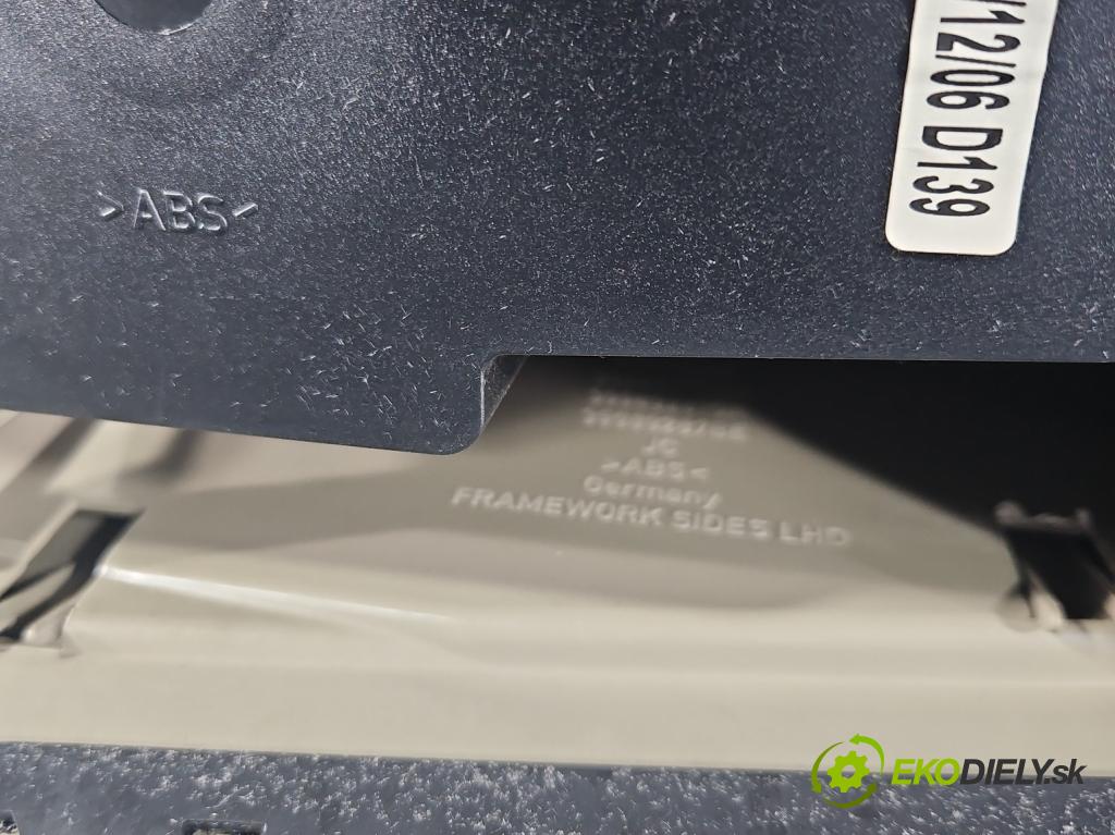 Volvo S60 I 2000-2010 2.4 D5 185 HP manual 136 kW 2400 cm3 4- operadlo 30643625 (Lakťové opierky)