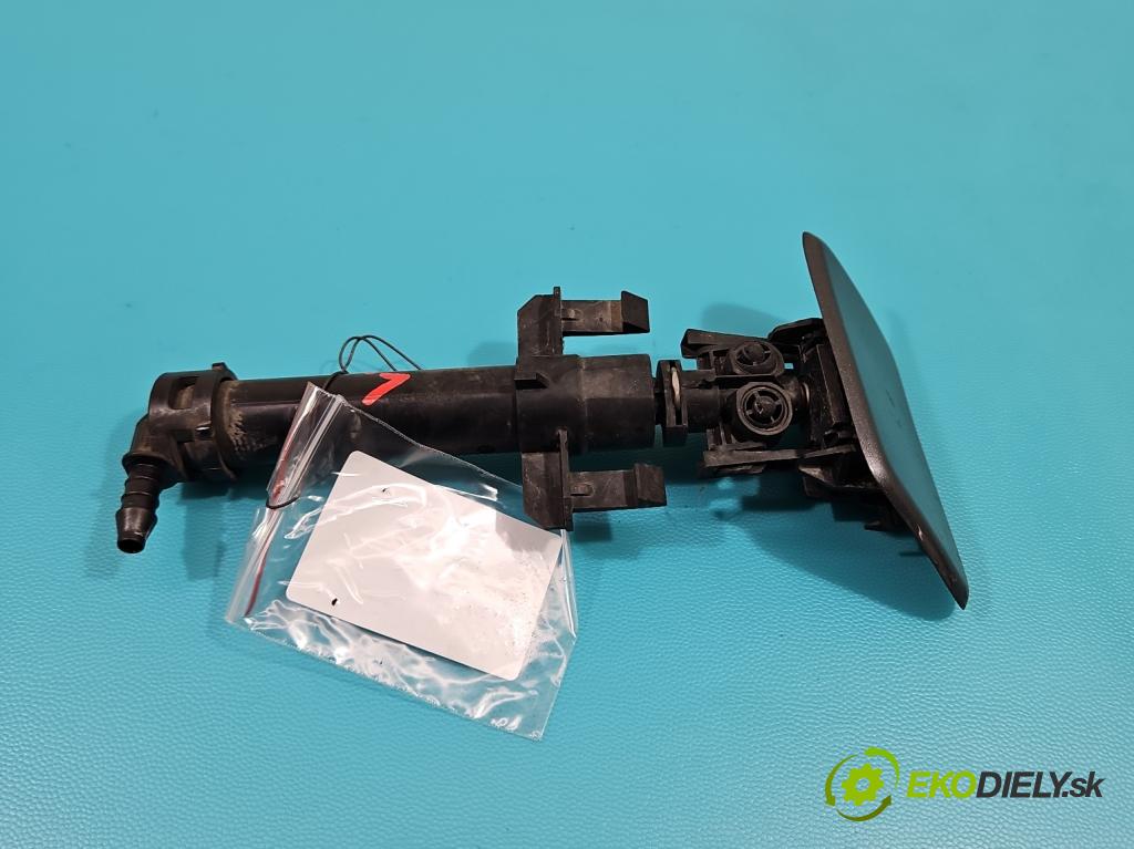 Volvo S60 I 2000-2010 2.4 D5 185 HP manual 136 kW 2400 cm3 4- ostrekovač reflektor: ľavý  (Motorček ostrekovačov)