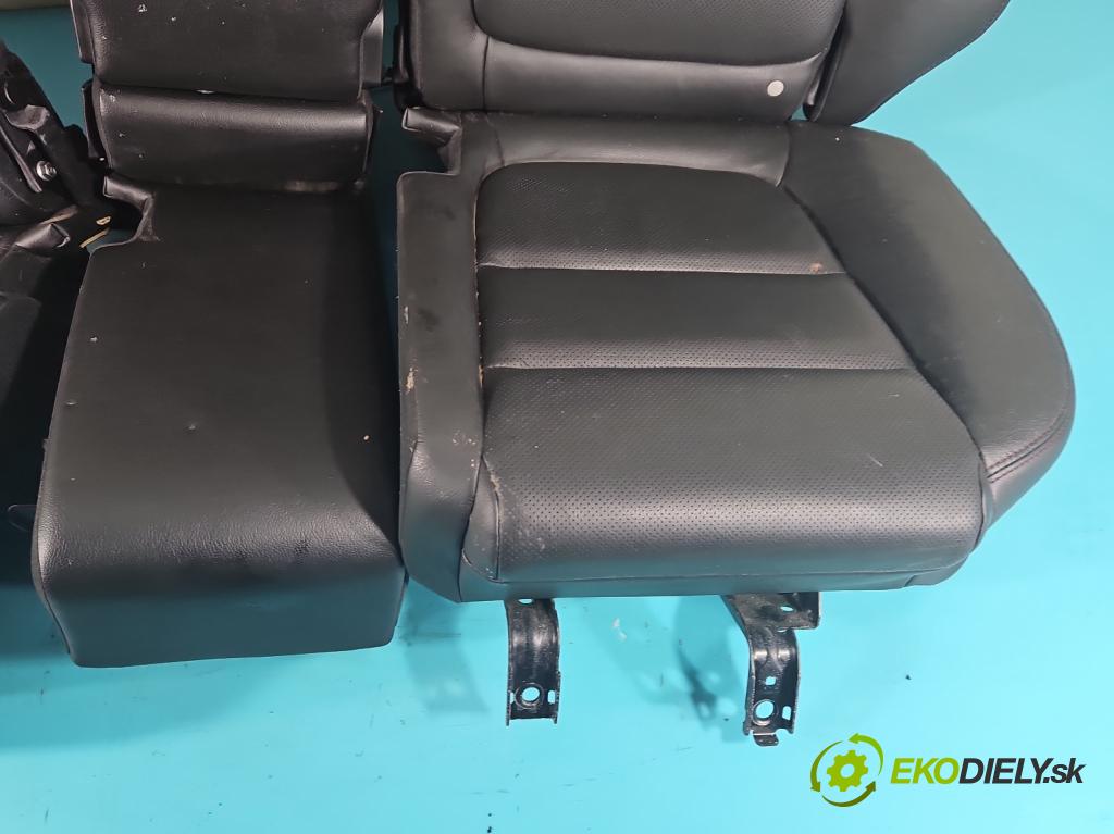 Mazda CX-5 2012-2017 2.2d 175 HP manual 129 kW 2191 cm3 5- Pohovka: zadné  (Sedačky, sedadlá)