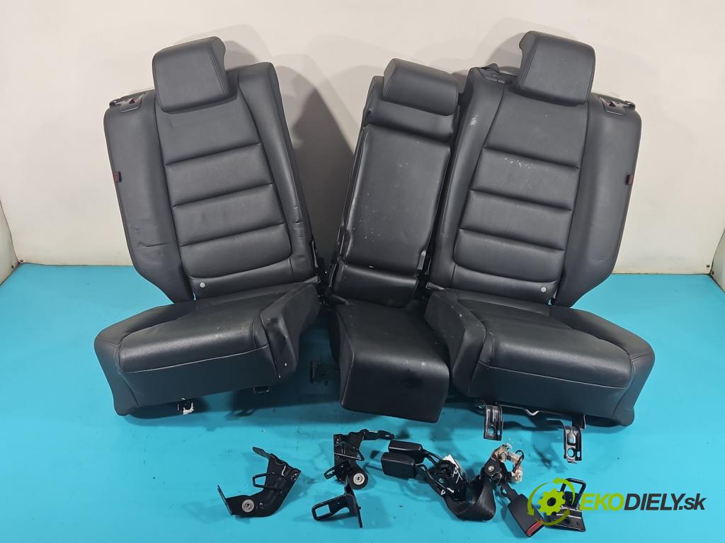 Mazda CX-5 2012-2017 2.2d 175 HP manual 129 kW 2191 cm3 5- Pohovka: zadné  (Sedačky, sedadlá)