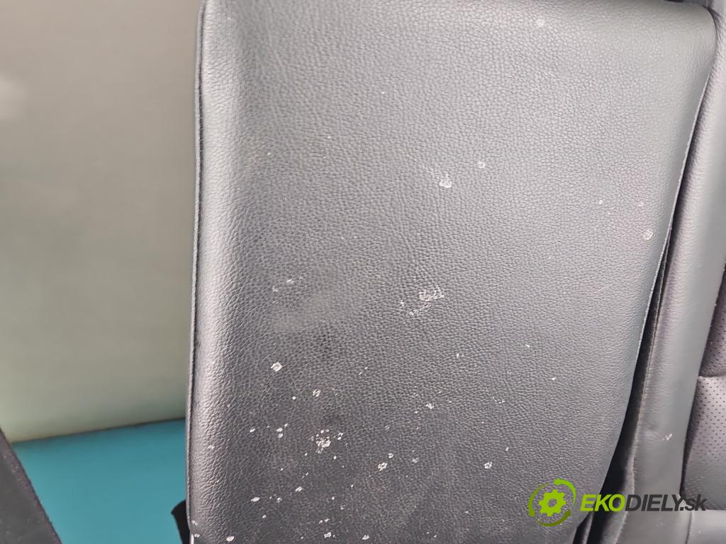 Mazda CX-5 2012-2017 2.2d 175 HP manual 129 kW 2191 cm3 5- Pohovka: zadné  (Sedačky, sedadlá)