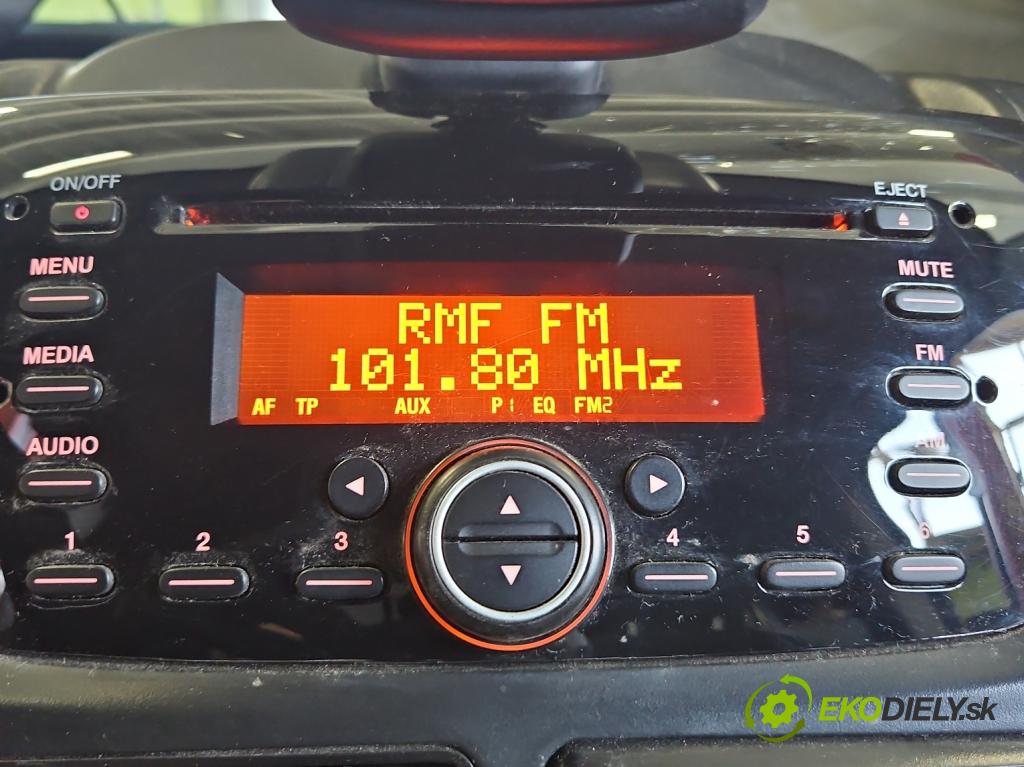 Opel Combo D 2011-2018 1.6 cdti 105 HP manual 77 kW 1598 cm3 5- Radio originál 28483149