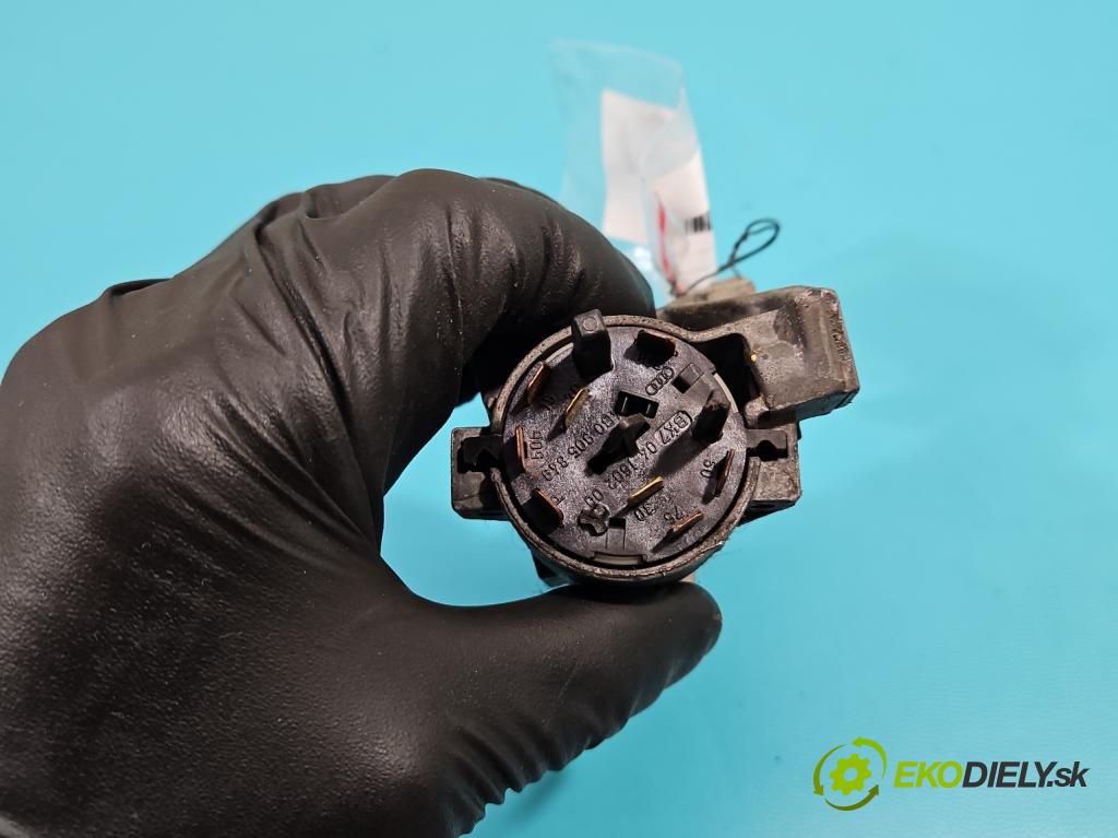 Audi A3 8L 1996-2003 1.9 tdi 90 HP manual 66 kW 1896 cm3 3- Spínačka 4B0905851C (Spínacie skrinky a kľúče)