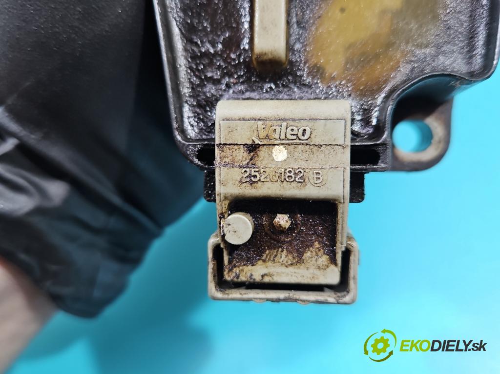 Peugeot 206 1.6 16V 109 HP manual 80 kW 1587 cm3 5- cievka zapaľovacia  (Zapaľovacie cievky, moduly)