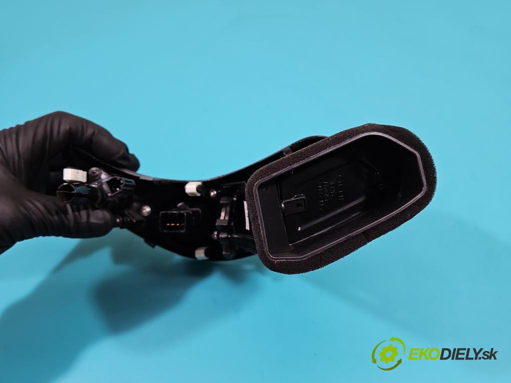 Hyundai Ix35 2.0 crdi 136 HP manual 100 kW 1995 cm3 5- Mřížka: kúrenia stredová 97420-2S000 (Mriežky kúrenia (fukáre))