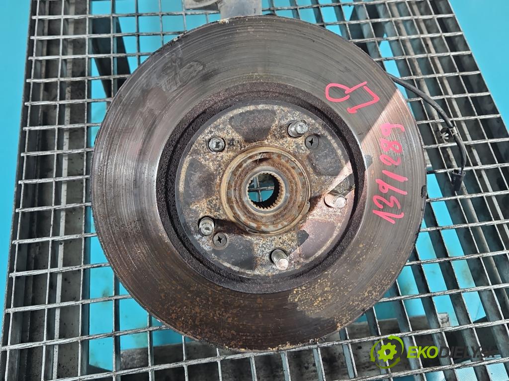 Hyundai Ix35 2.0 crdi 136 HP manual 100 kW 1995 cm3 5- náboj ľavé  (Náboje)