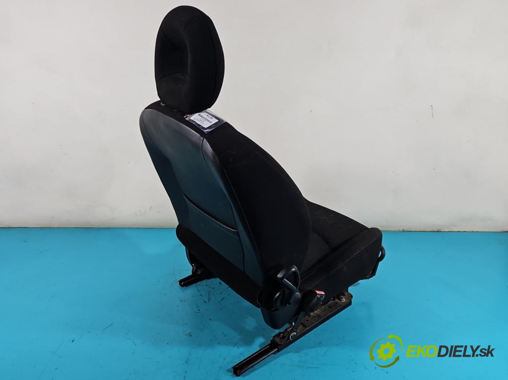 Peugeot 206 1.6 16V 109 HP manual 80 kW 1587 cm3 5- Sedačka ľavý (Sedačky, sedadlá)