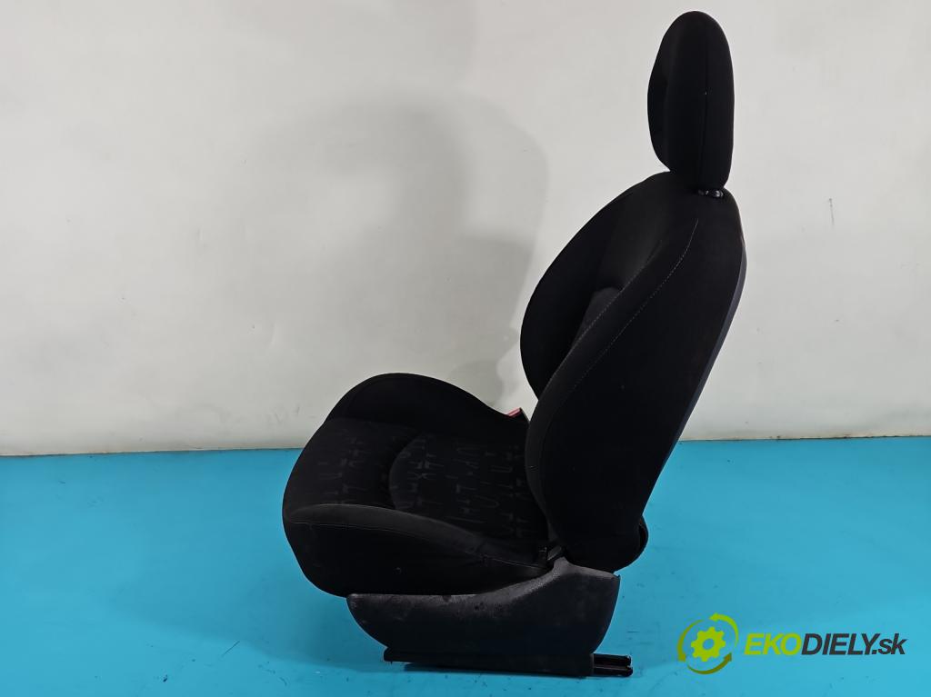 Peugeot 206 1.6 16V 109 HP manual 80 kW 1587 cm3 5- Sedačka ľavý (Sedačky, sedadlá)