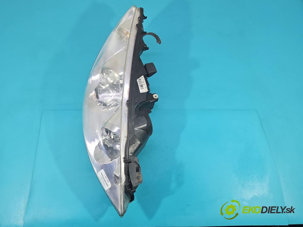 Peugeot 308 I 2007-2013 1.6 16V 120 HP manual 88 kW 1598 cm3 5- Reflektor: pravý 9656162480 (Pravé)