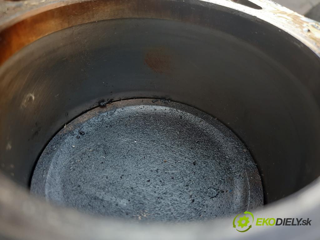 Vw Passat B5 1995-2005 1.8 T 150 HP manual 110 kW 1781 cm3 5- Blok motora AEB (Blok motora)