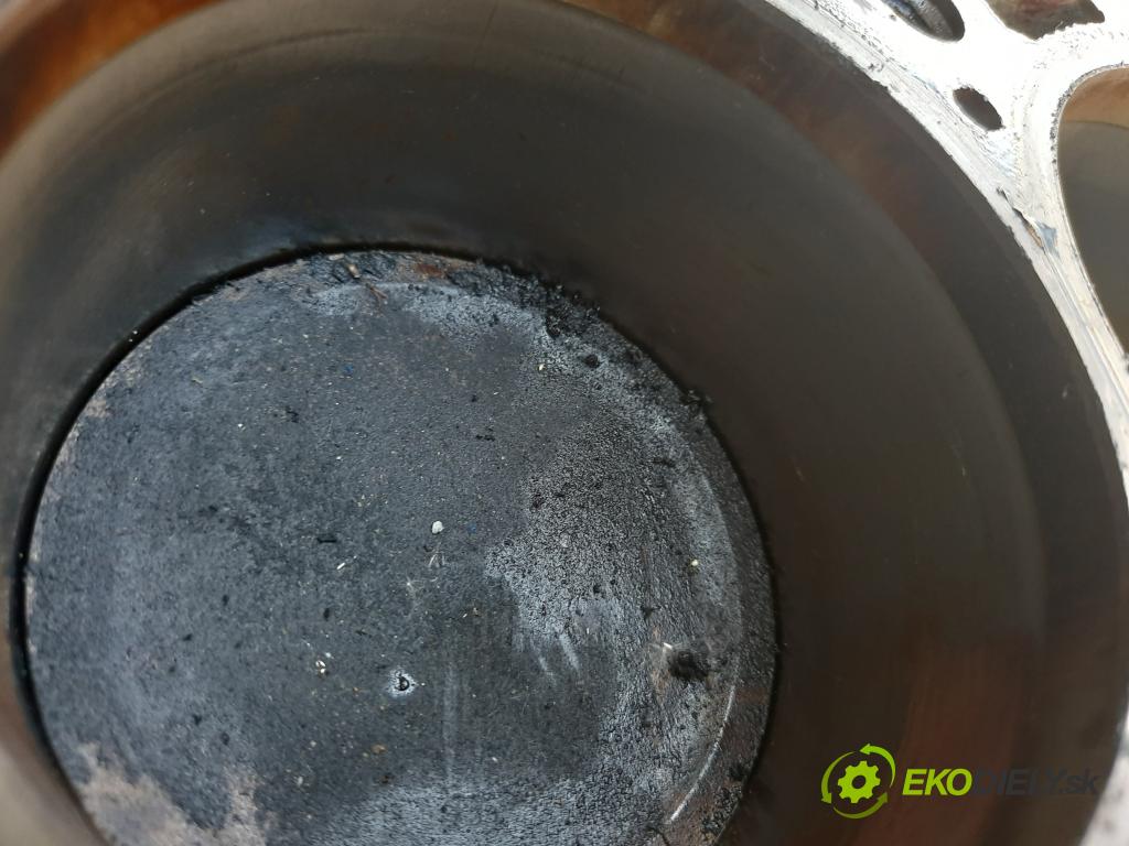 Vw Passat B5 1995-2005 1.8 T 150 HP manual 110 kW 1781 cm3 5- Blok motora AEB (Blok motora)